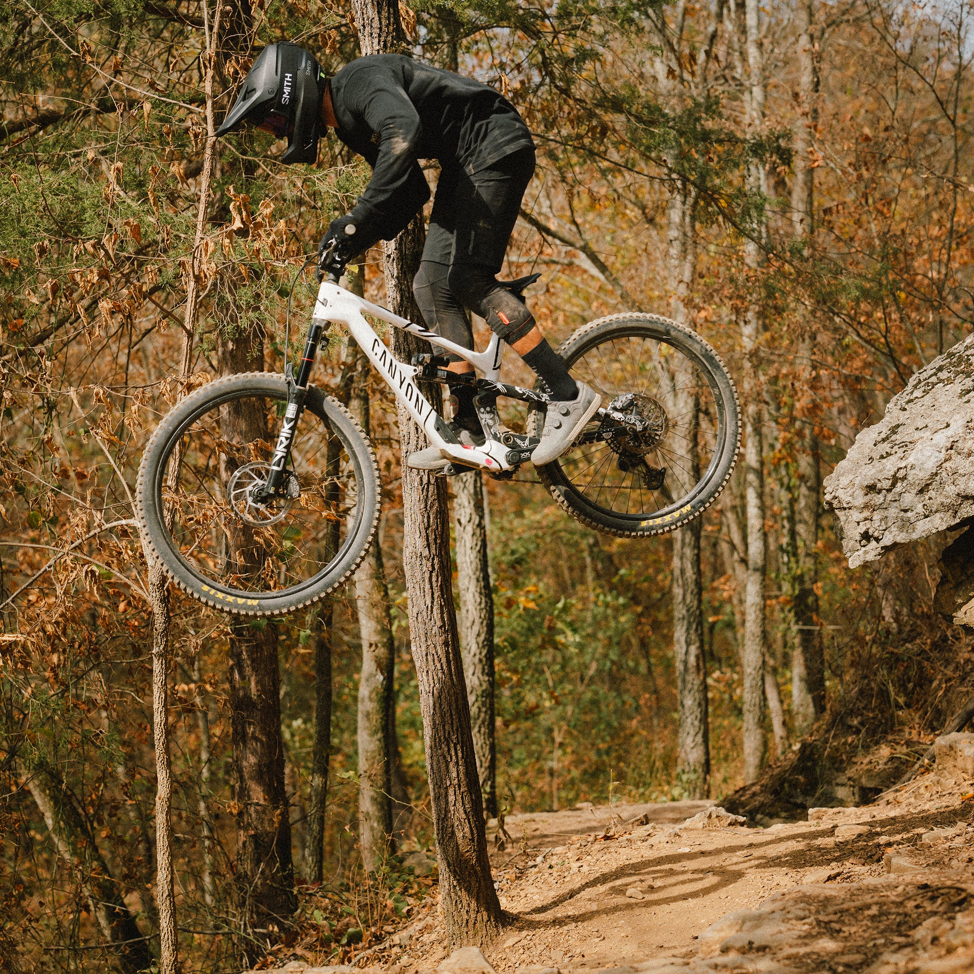 Hardline Carbon Mips® - Image 5